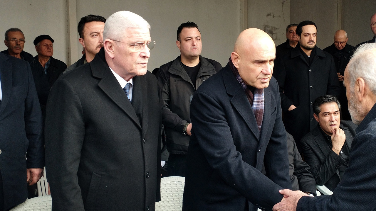 Turhan Çömez'in en acı günü... Annesini son yolculuğa uğurladı