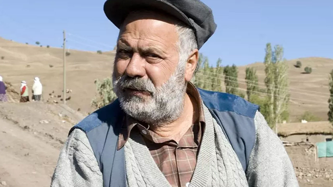 Usta oyuncu Ali Ekber’den üzen haber: Entübe edildi… Hayati tehlikesi sürüyor