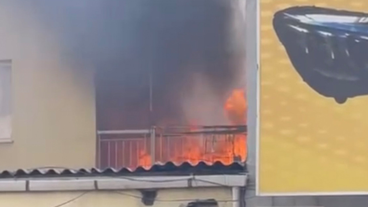 İzmir’de yangında ev alevlere teslim oldu