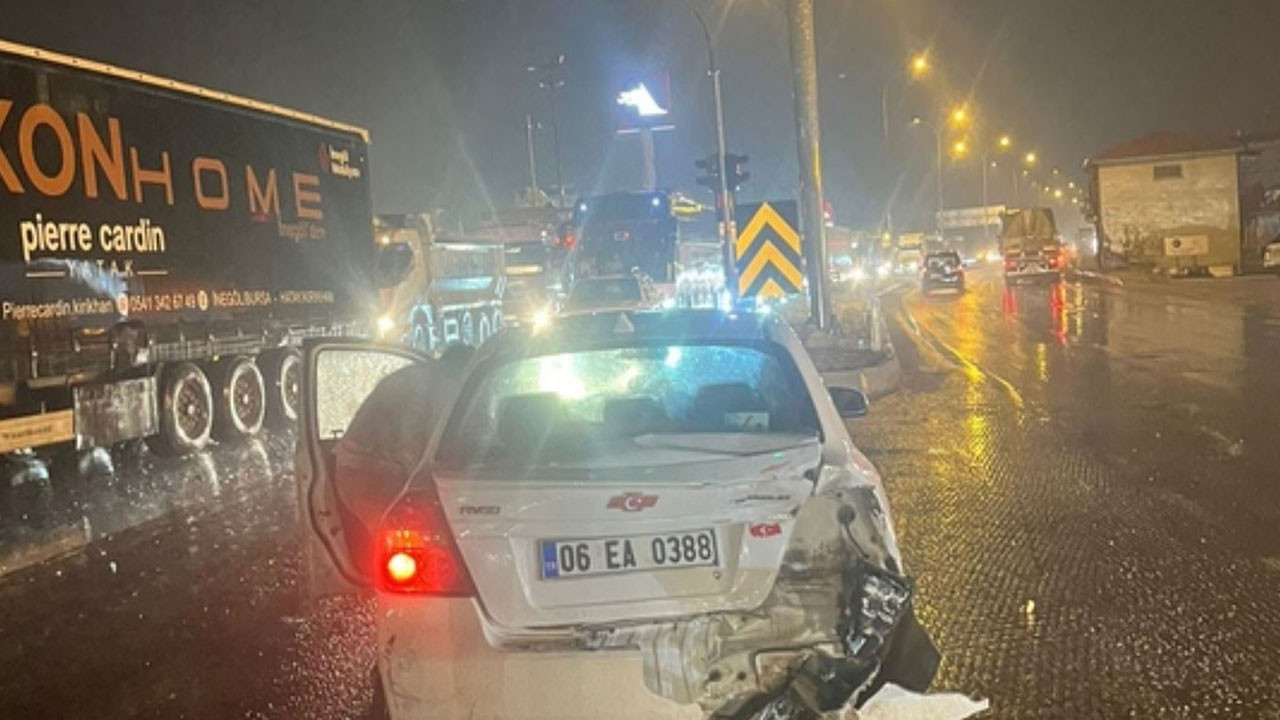 Konya’da tır otomobile çarptı: 2 yaralı