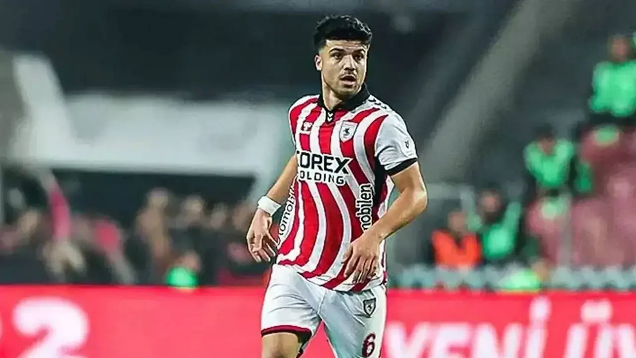 Samsunspor forması giyen Eyüp Aydın trafik kazası geçirdi