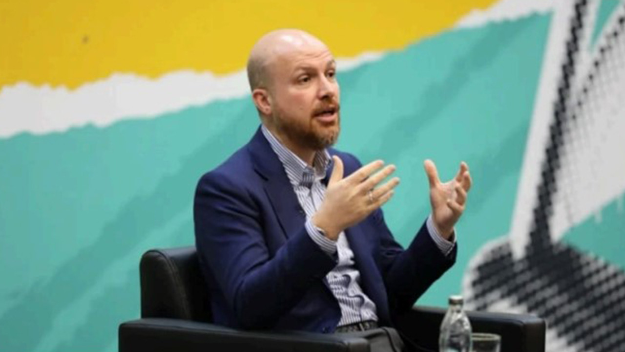 Bilal Erdoğan'a liseli gençten 'Nasıl para kazanıyorsunuz?' sorusu