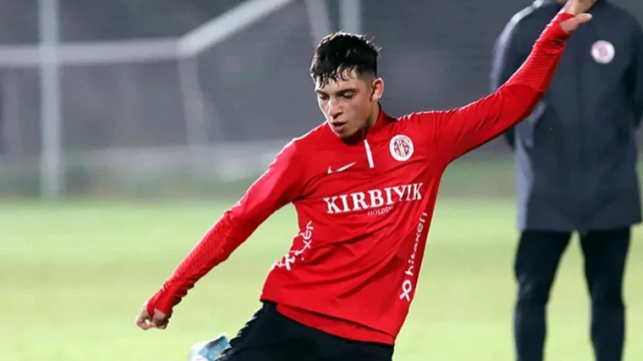 Hasan Yakub İlçin transferinde Fenerbahçe ile Antalyaspor uzlaştı
