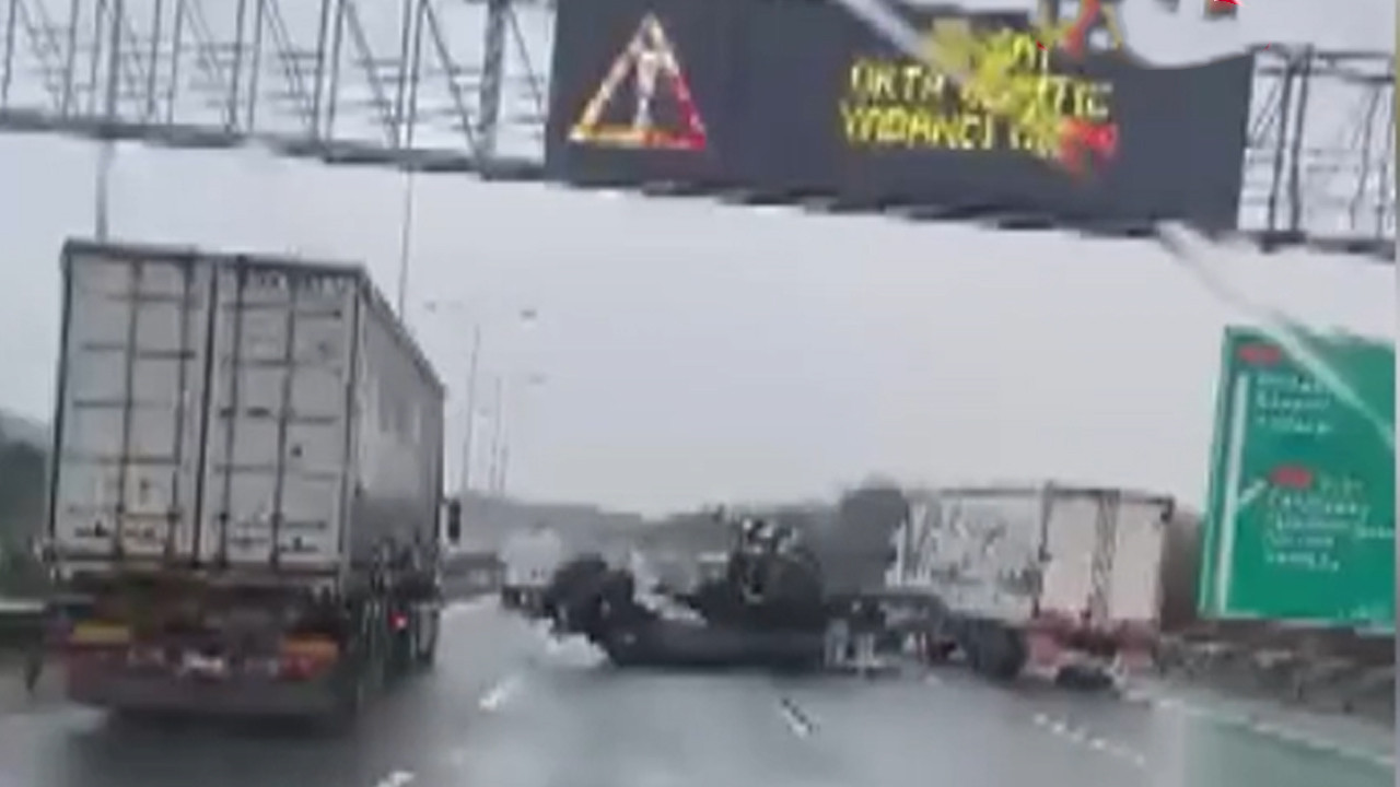 İstanbul Kuzey Marmara'da akıl almaz kaza: Tekne römorktan fırladı