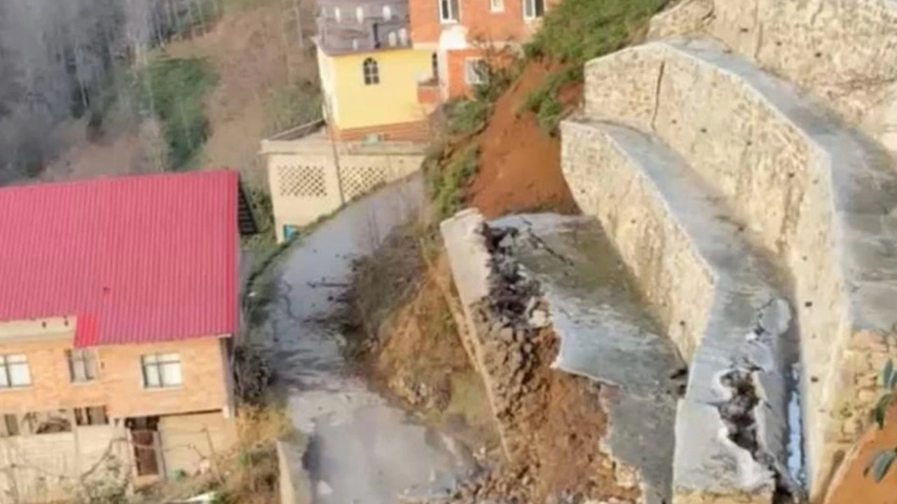 Rize'de istinat duvarı çöktü