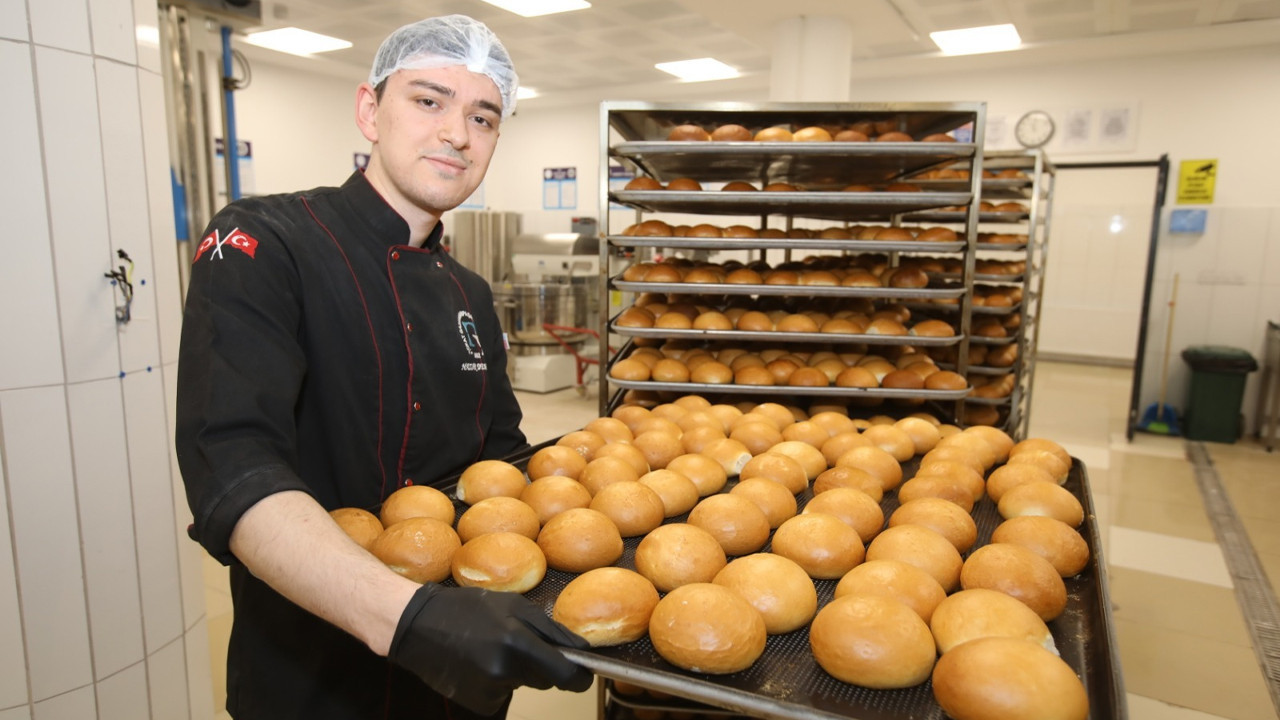 TOGÜ’den roll ekmek üretimiyle kamu kaynağına katkı