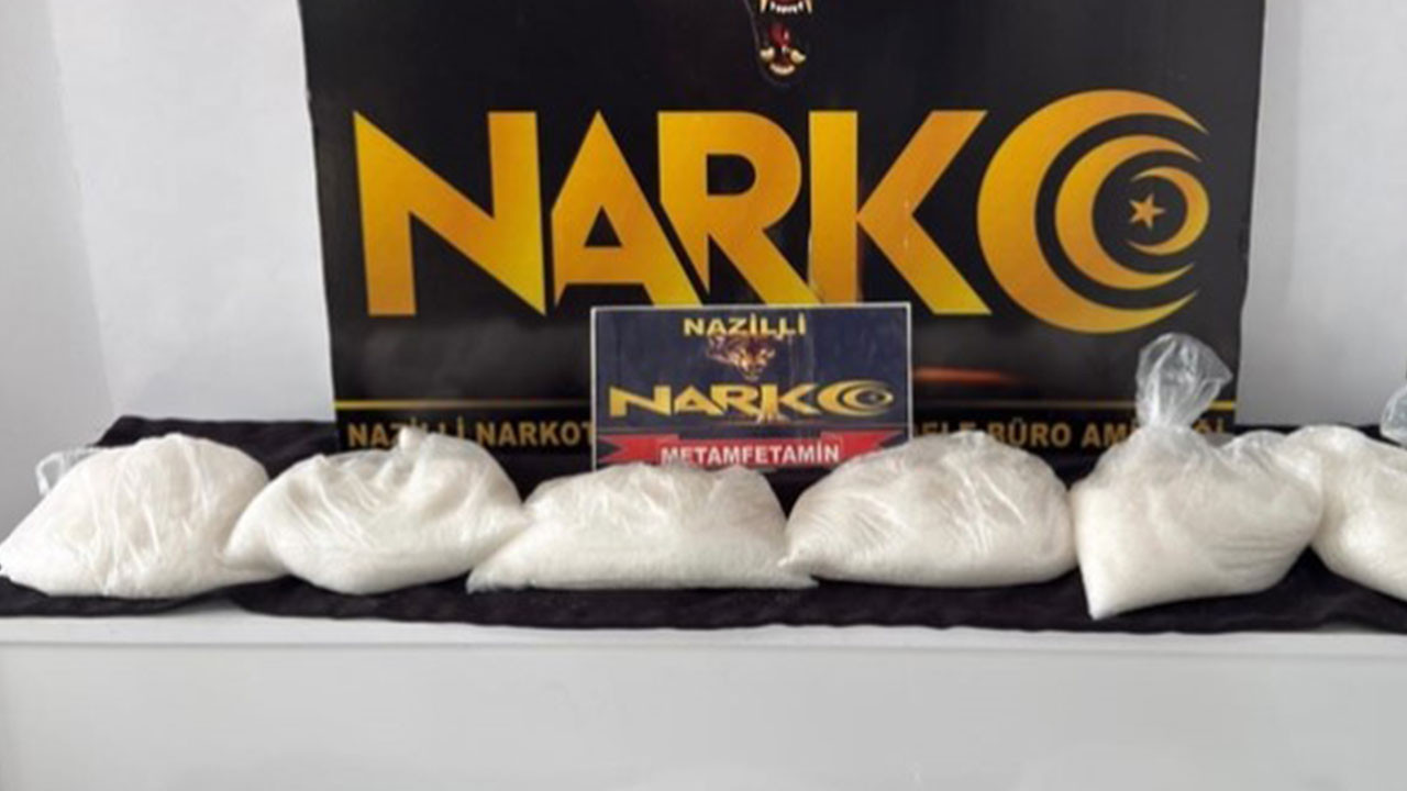 9 kilo metamfetamin ile yakalandı