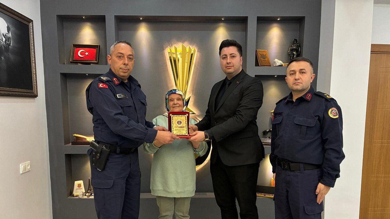 Bilecik’te merhum Kıbrıs Gazisinin eşinden anlamlı bağış