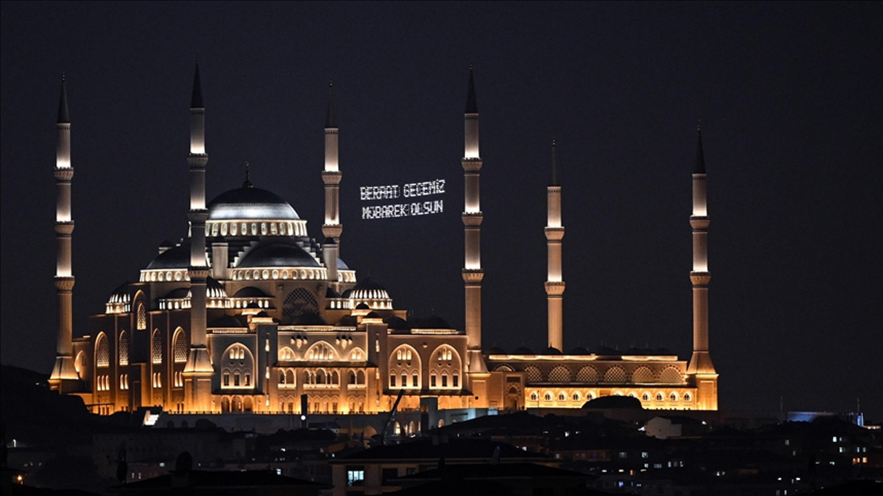 Kandili ne zaman? Berat Kandili'nin önemi