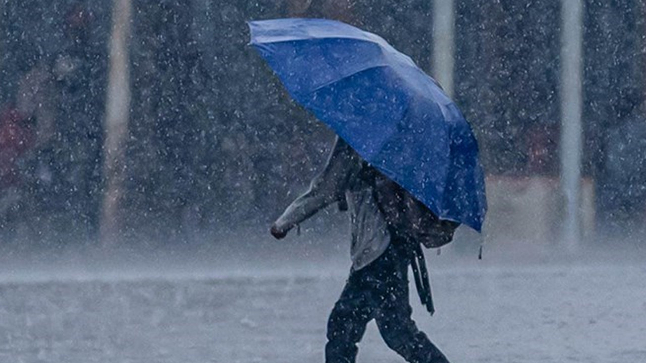 Meteoroloji’den 4 günlük 'kırmızı kodlu' uyarı: Şakır şakır yağacak… İl il sıraladı