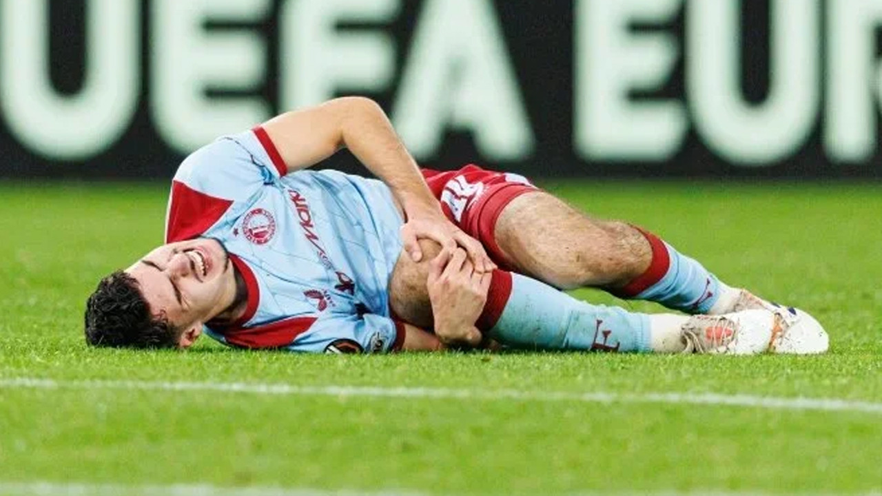 Robin van Persie yıkıldı...