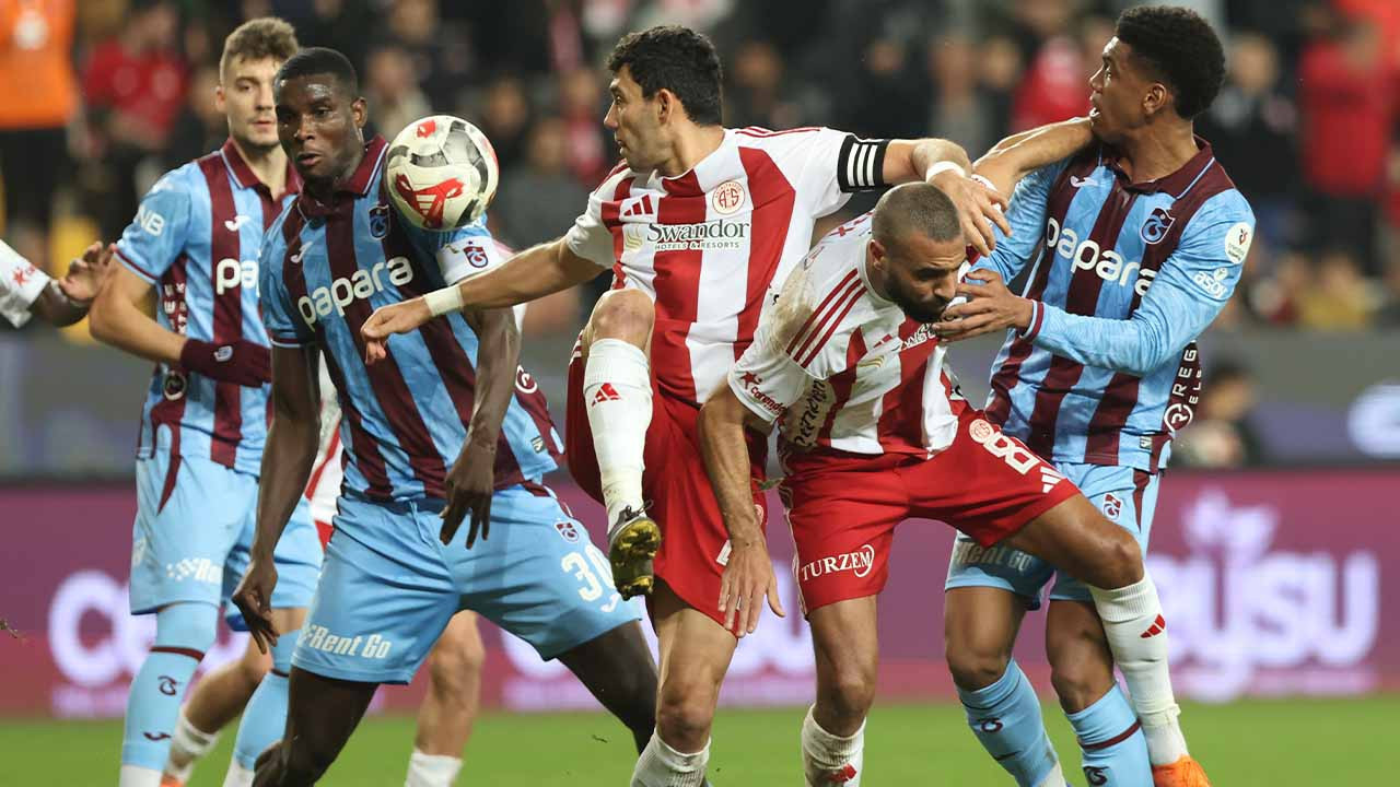 Trabzonspor Antalyaspor'a diş geçiremedi: Penaltılar maçın kaderini belirledi