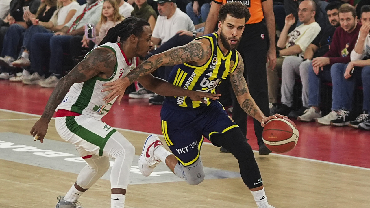 Fenerbahçe Beko Karşıyaka engelini 36 sayı farkla rahat geçti