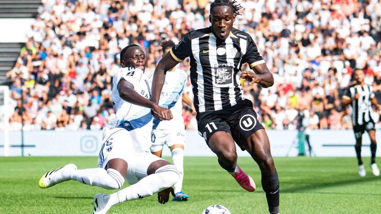 Fenerbahçe Sidiki Cherif'i bu gece İstanbul'a getiriyor