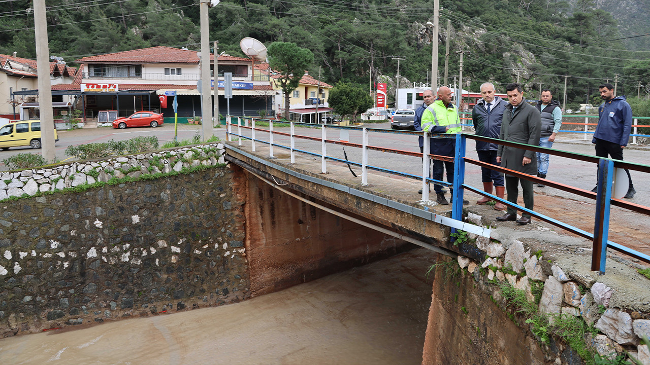 Sel felaketinin nedeni yanlış uygulama: Dere yatağı hafriyatla kapatılmış