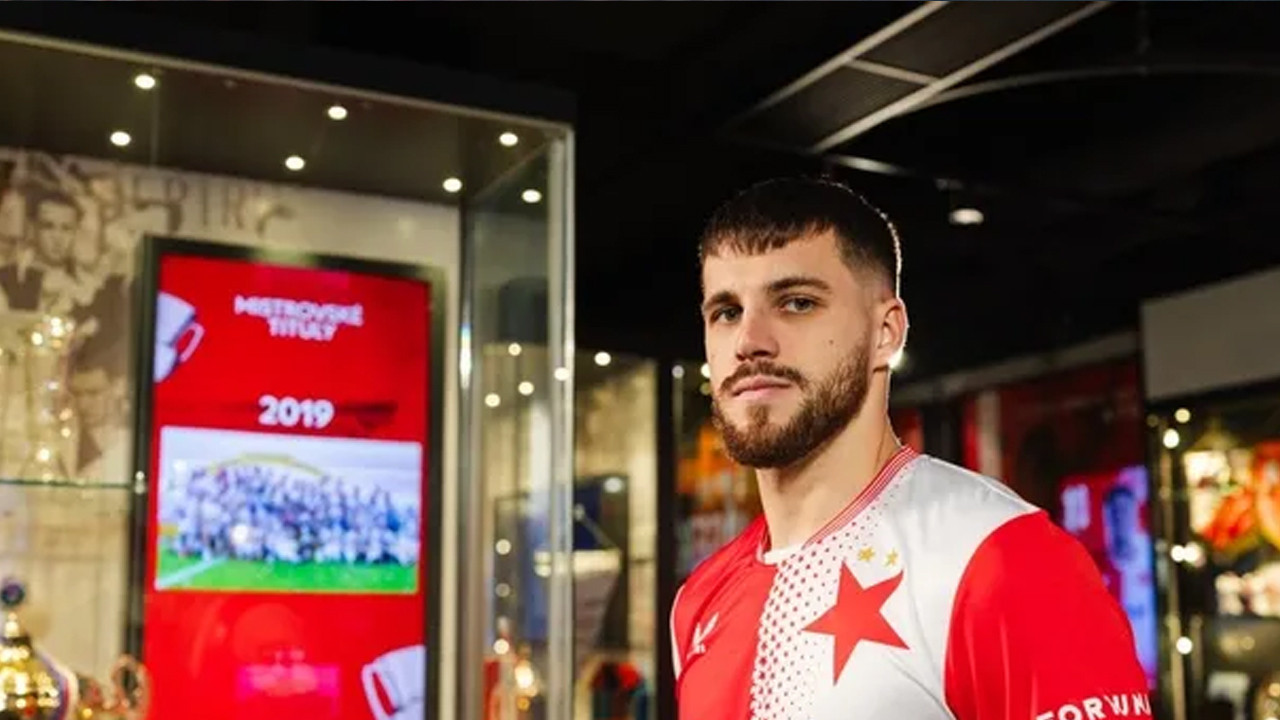 Beşiktaş'tan apar topar gönderilen Jurasek, ilk maçında şov yaptı