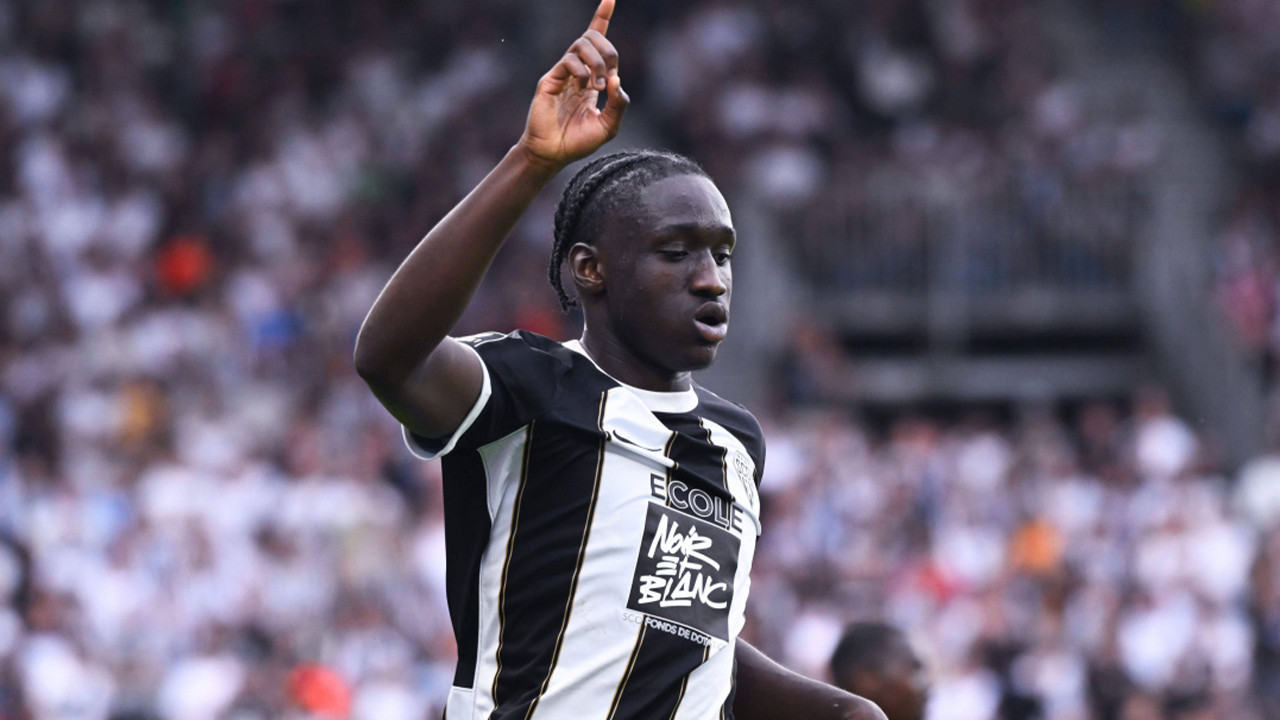 Fenerbahçe'nin yeni transferi Sidiki Cherif İstanbul'a geldi