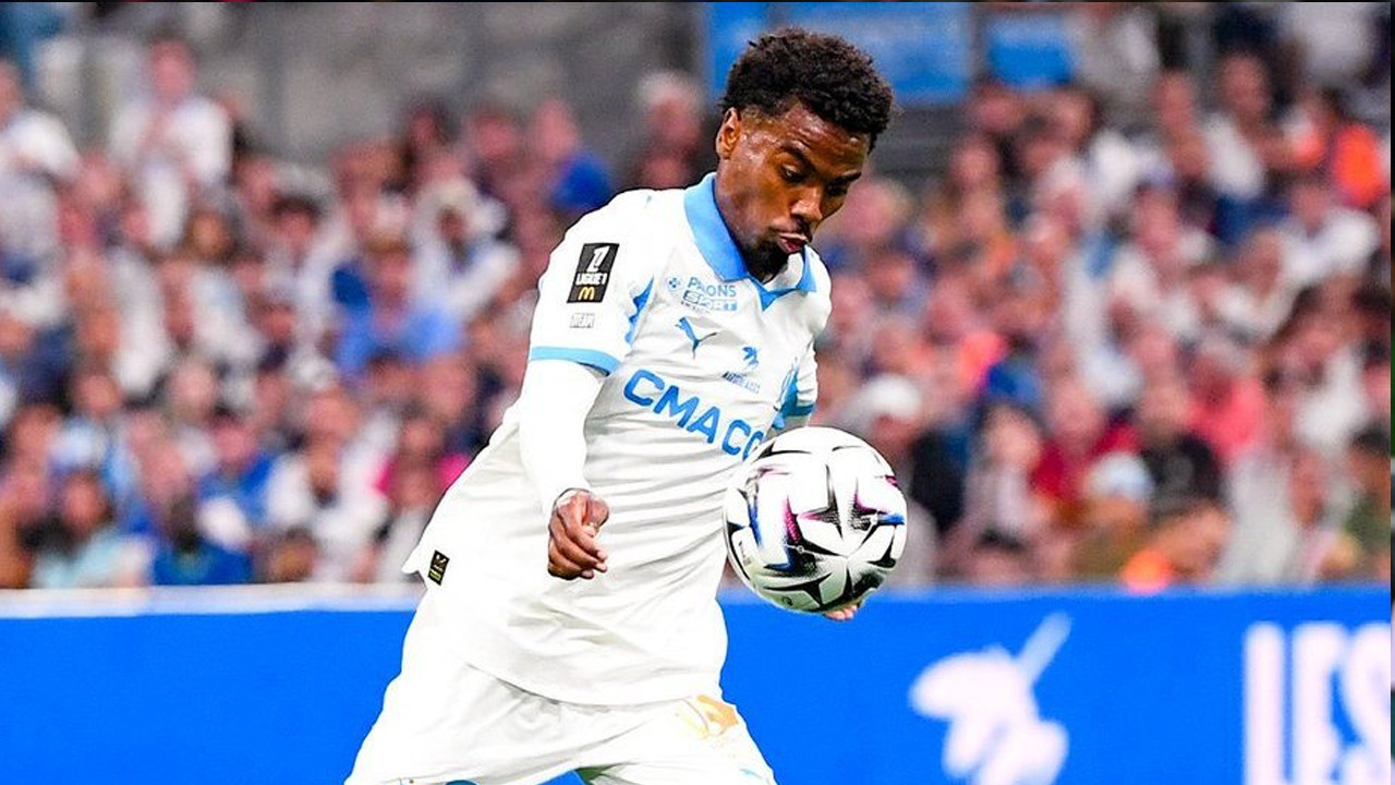 Galatasaray istiyordu, Premier Lig ekibi transferi bitirdi