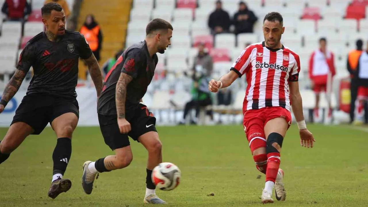 Hakem son düdüğü çaldı: Özbelsan Sivasspor ile Pendikspor maçında gol sesi çıkmadı