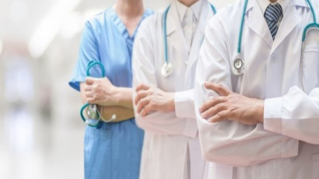 Hekimlerden Sağlık Bakanı'na açık çağrı: Bedel ödemeye niyetimiz yok