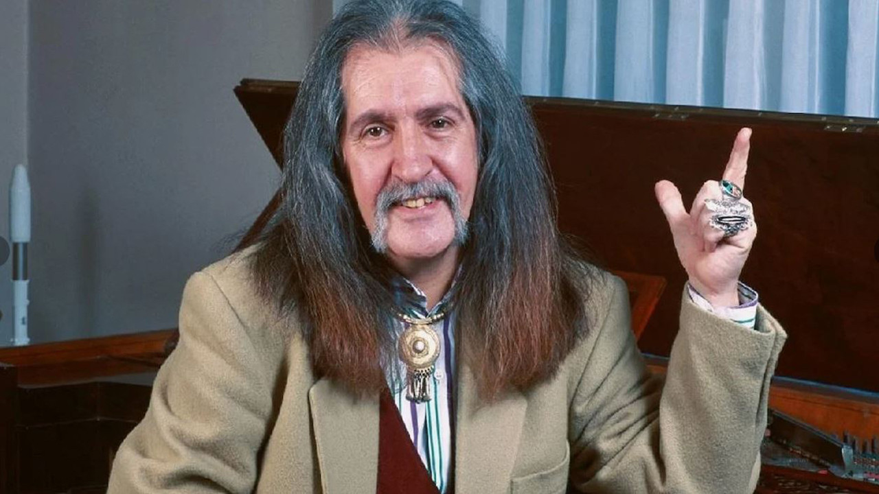 Modern çağ ozanı: Halk şiirini rockla buluşturan adam: Barış Manço