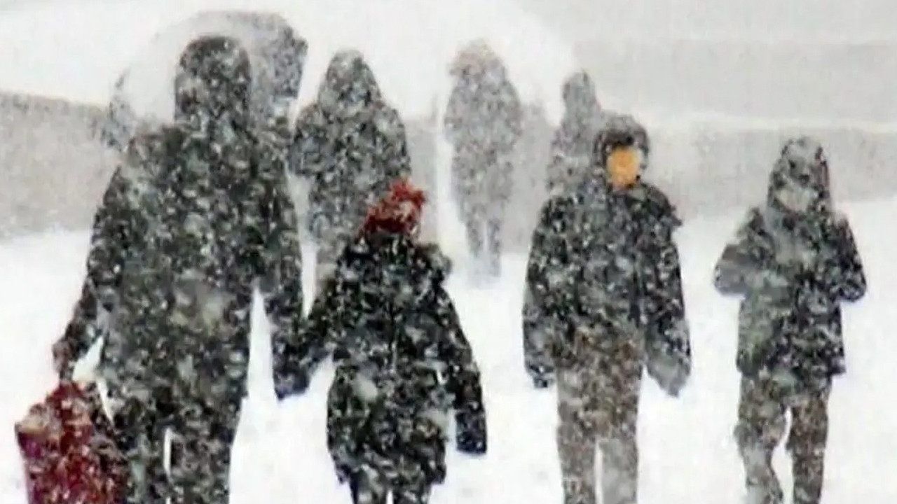 İki ilde eğitime kar engeli