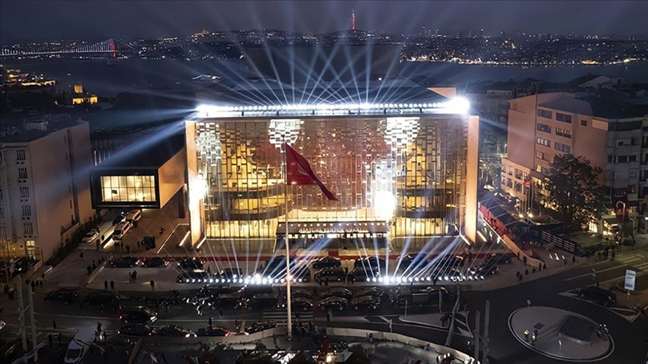 İstanbul bu hafta sanat fırtınası: Konserden sergiye her köşe capcanlı