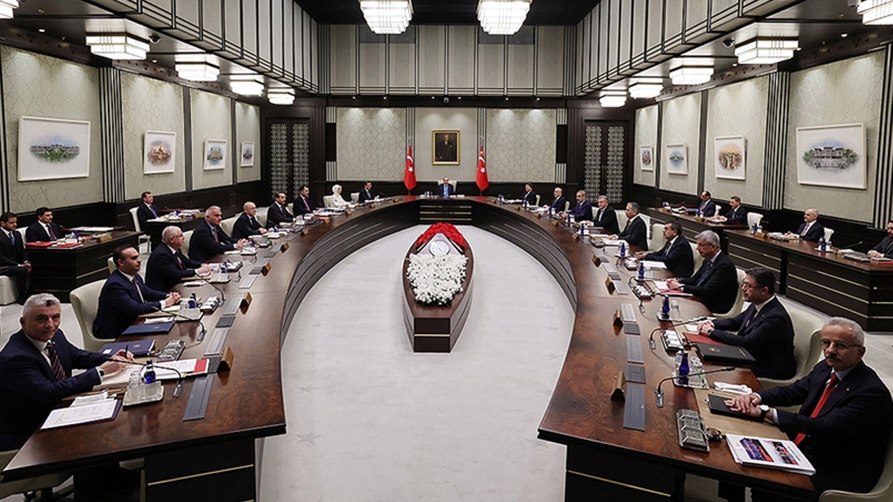 Kabine toplanıyor: Gündem dünyadaki gelişmeler