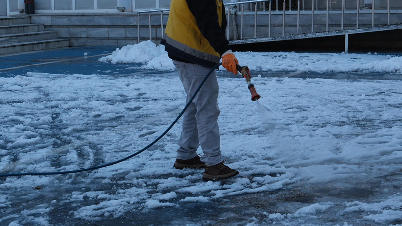 Kar üzerinde milyonlarcası görüldü… Kabus Türkiye’ye geldi mi?