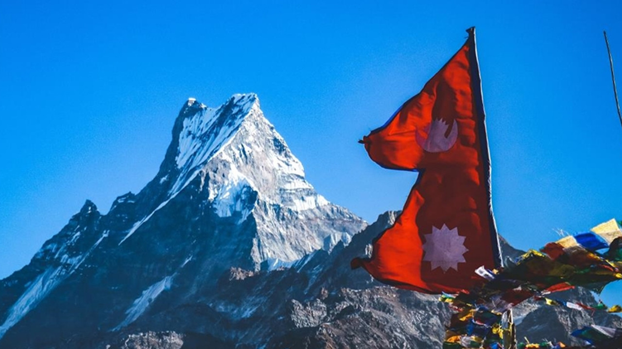 Nepal'de 'sahte kurtarma operasyonları'na operasyon