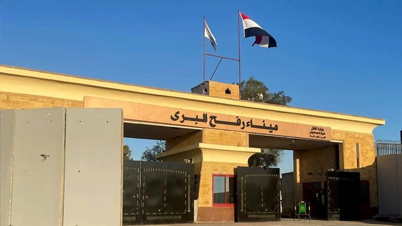 Refah sınır kapısı açıldı