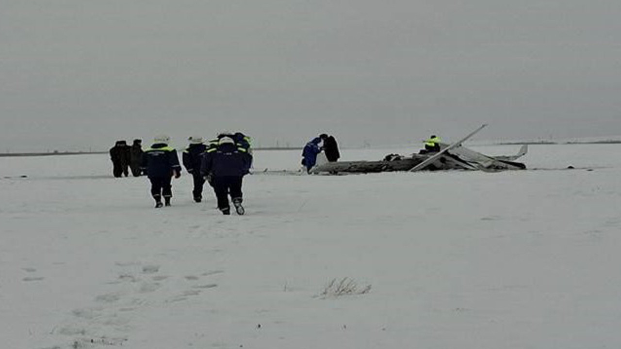 Rusya'da eğitim uçağı düştü: 3 kişi hayatını kaybetti