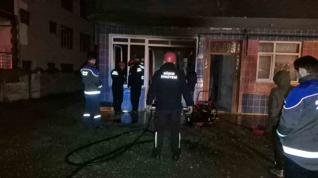 Isınmak için yaktığı ateş faciaya neden oldu