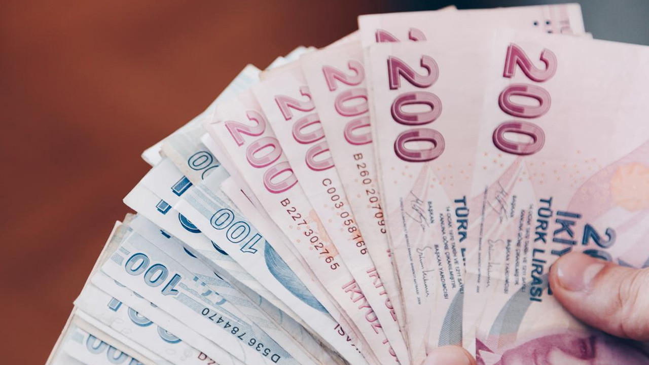 SGK açıkladı: Bu belgeyi getiren 9 bin 723 TL ek maaş alacak… Geliri yetersiz kalan da yararlanıyor