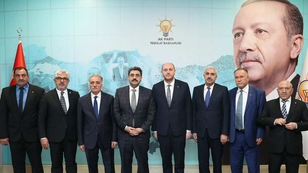 AKP'li 2 başkan görevden alındı