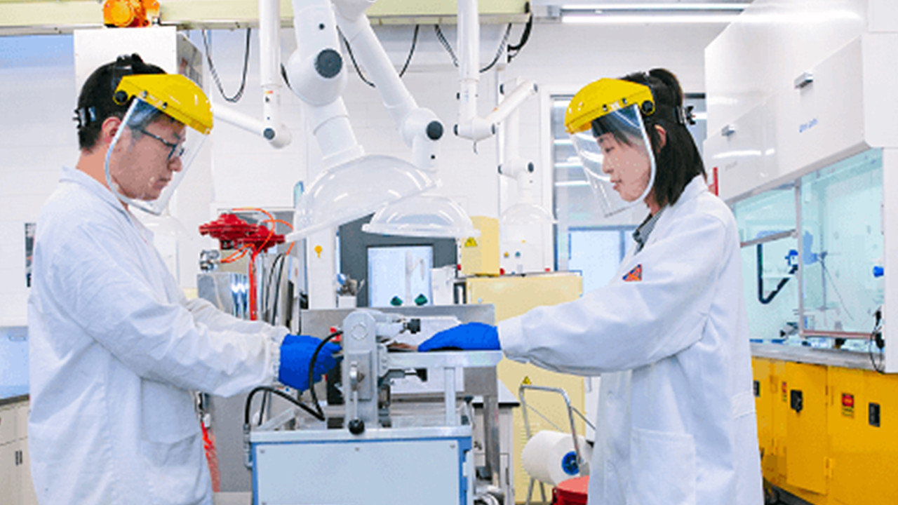 Alman devi imzayı attı: Hollandalı şirketi satın alacak... Bin 700 çalışanı var