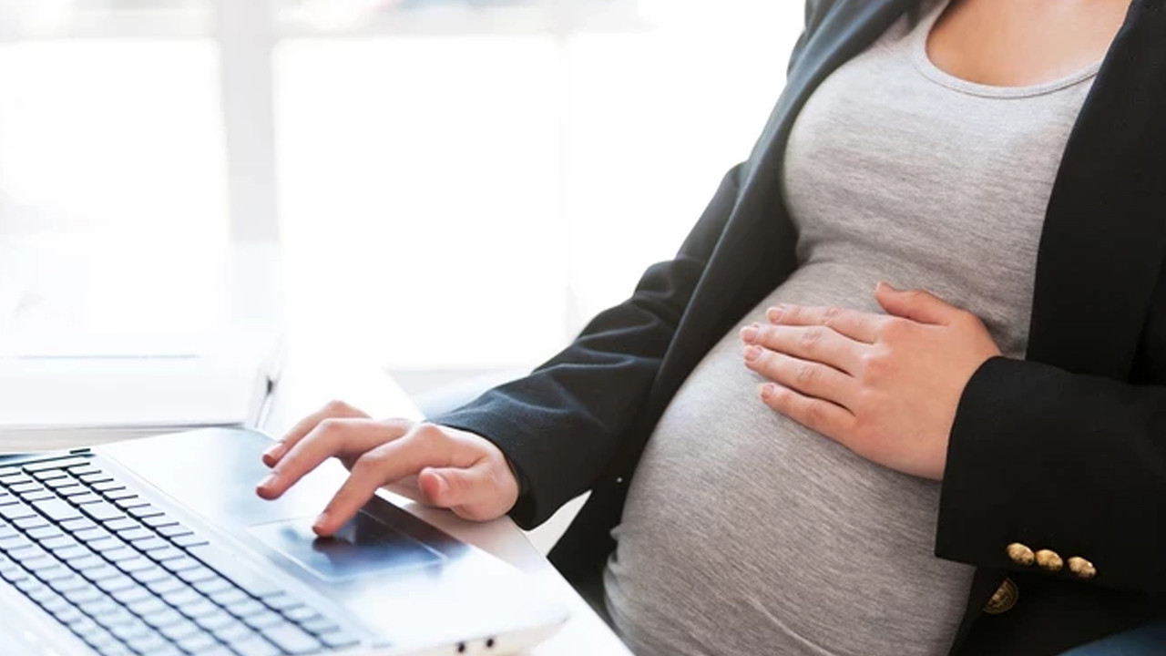 Doğum izni süresi 24 haftaya çıkıyor: Düzenlemenin detayları belli oldu