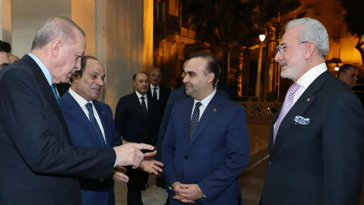 Erdoğan’dan Sisi’ye Togg hediyesi