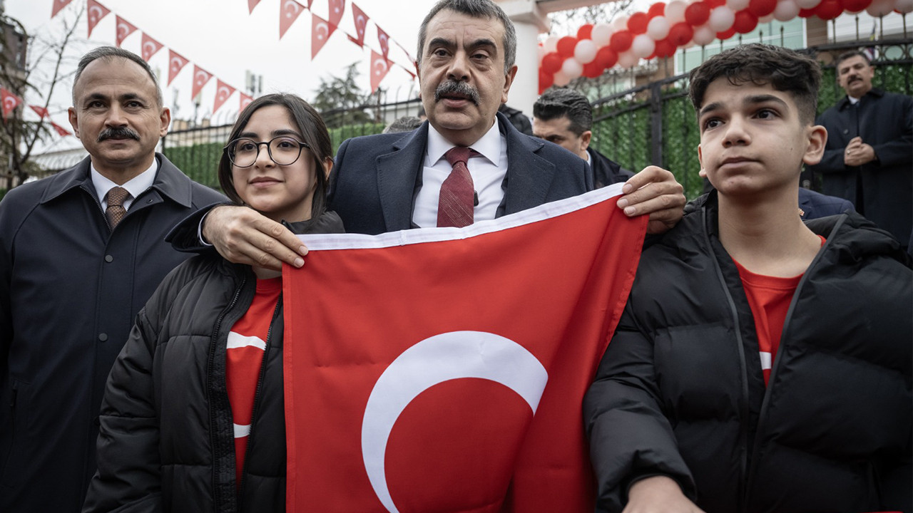 Milli Eğitim Bakanı Yusuf Tekin yine 'Türkiye halkı' dedi