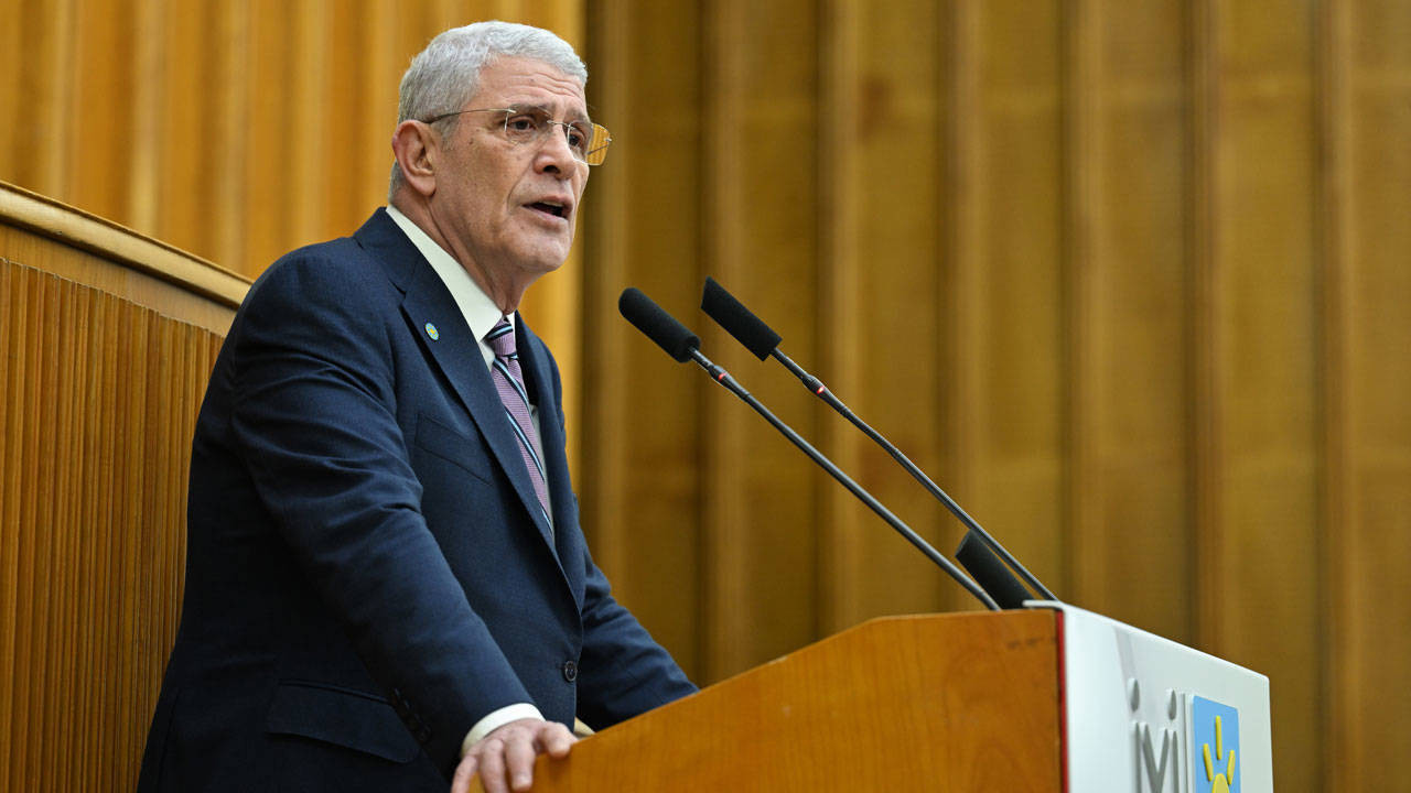 Müsavat Dervişoğlu grup toplantısında konuyuyor