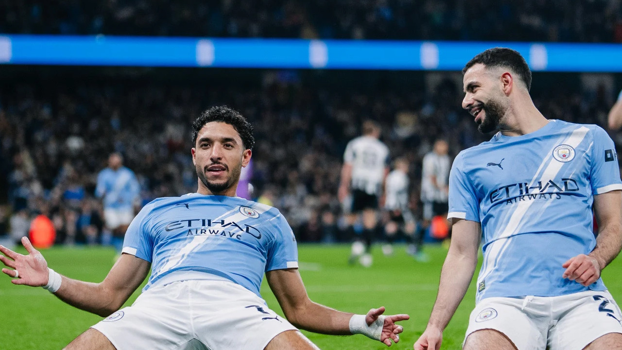 Manchester City, Newcastle United'ı devirdi: Lig Kupası'nda final...