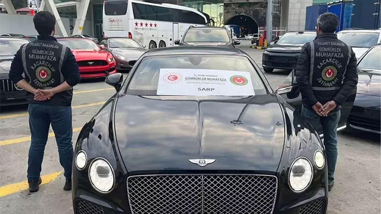 600 Milyon liralık lüks araç kaçakçılığı operasyonu: 18’i kamu görevlisi 22 şüpheli gözaltında