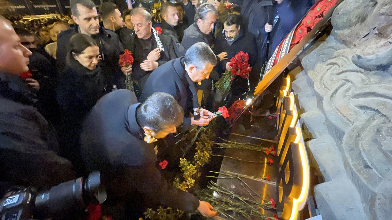 Liderlerden deprem bölgesine ziyaret