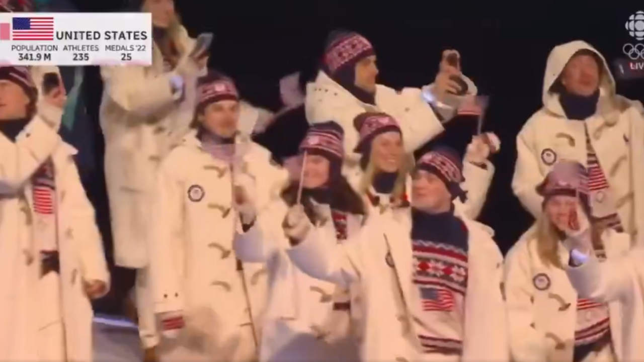 ABD ve İsrail Kış Olimpiyatları’nda yuhalandı: Açılış törenine damga vuran anlar