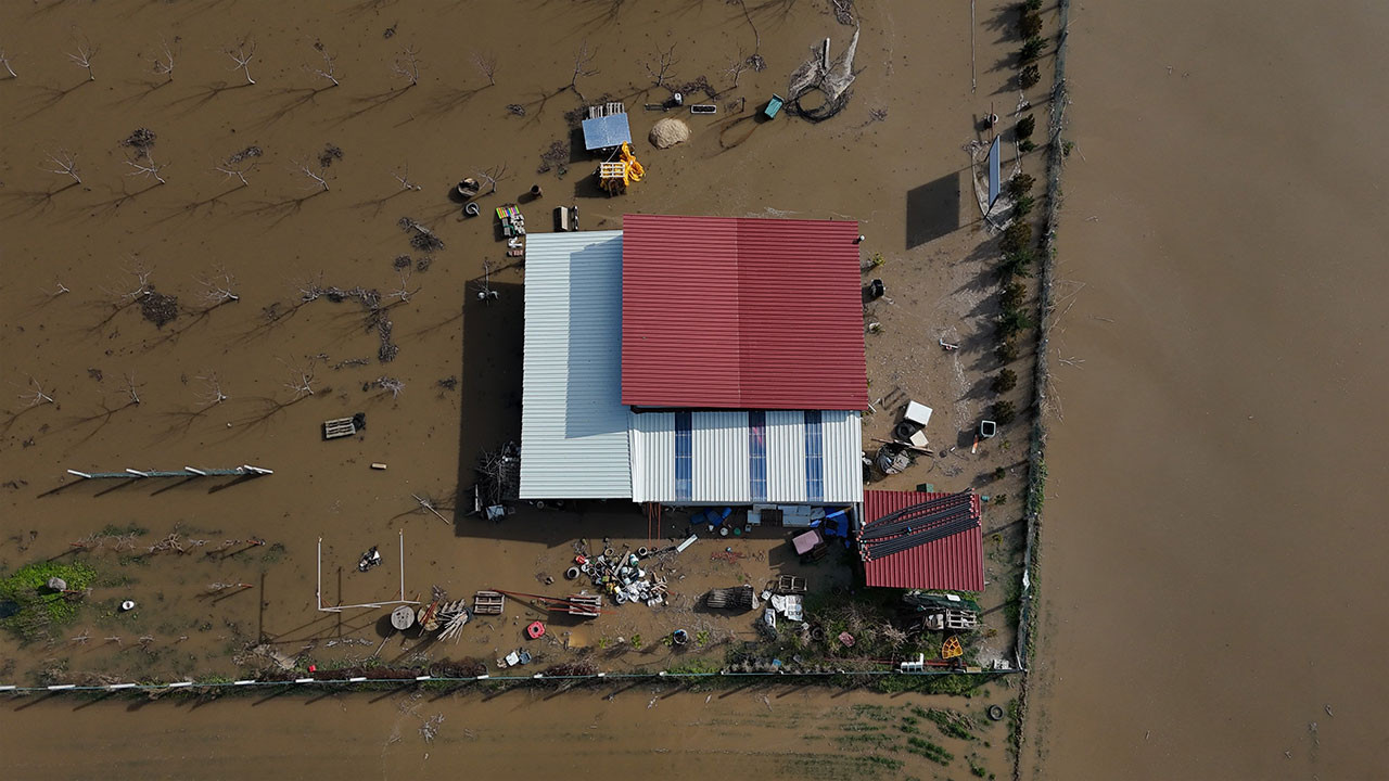 Meriç Nehri taştı, her yer sular altında kaldı