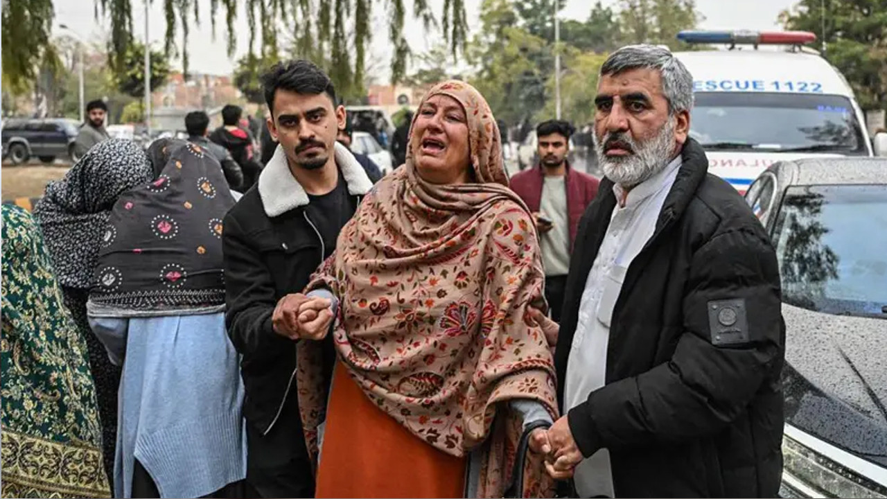 Pakistan’da 31 kişinin öldüğü intihar saldırısını IŞİD üstlendi