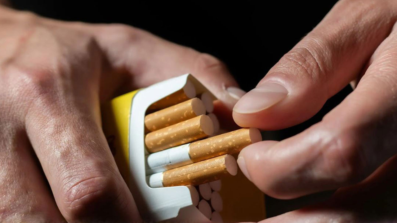 Sigara içenlerin telefonuna SMS gönderilecek