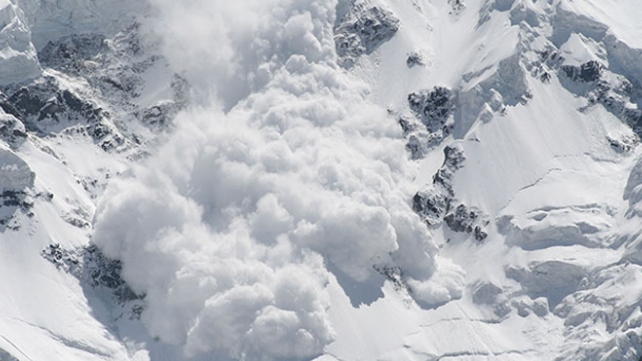 Fransa'da çığ: İki kayakçı öldü