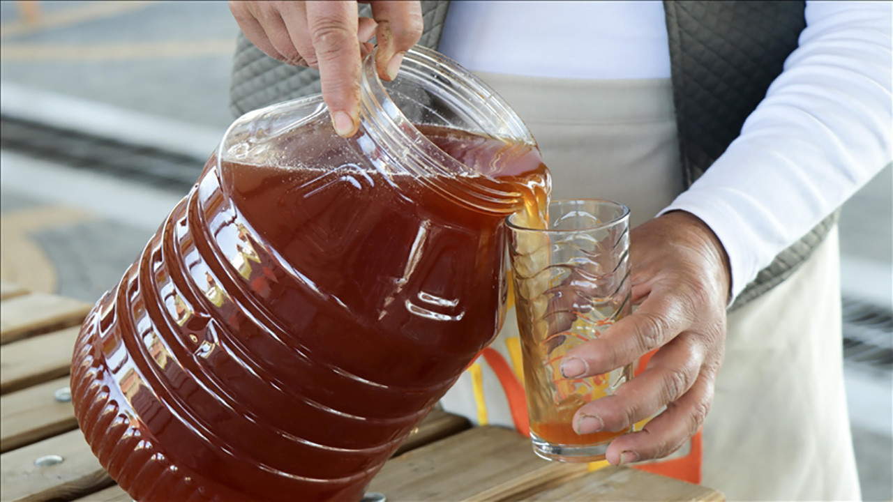 Marketten almayı bırakın: İşte evde sirke yapmanın 5 altın formülü