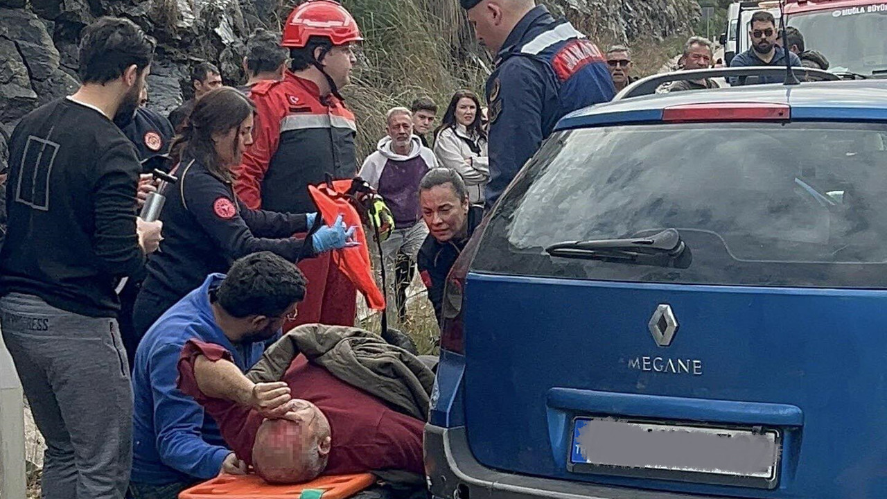 Muğla'da hatalı solama yine can aldı: Ekipler zamanla yarışıyor: 1 çocuk öldü 6 yaralı